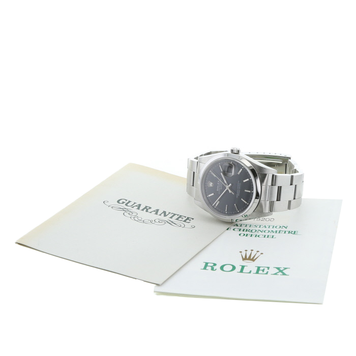 Rolex Oyster Perpetual Date  in stainless steel Ref: 15200  Circa 1999 - Detail D2