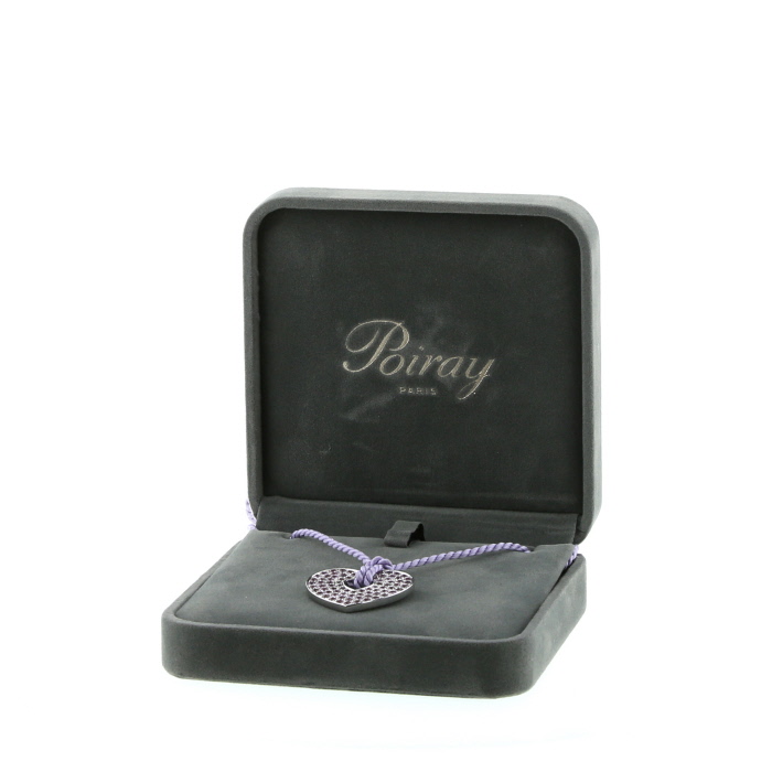 Pendentif Poiray Coeur Secret en or blanc et saphirs mauves - Detail D2