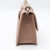 Sac bandoulière Dior  30 Montaigne en cuir grainé rose-pale - Detail D5 thumbnail