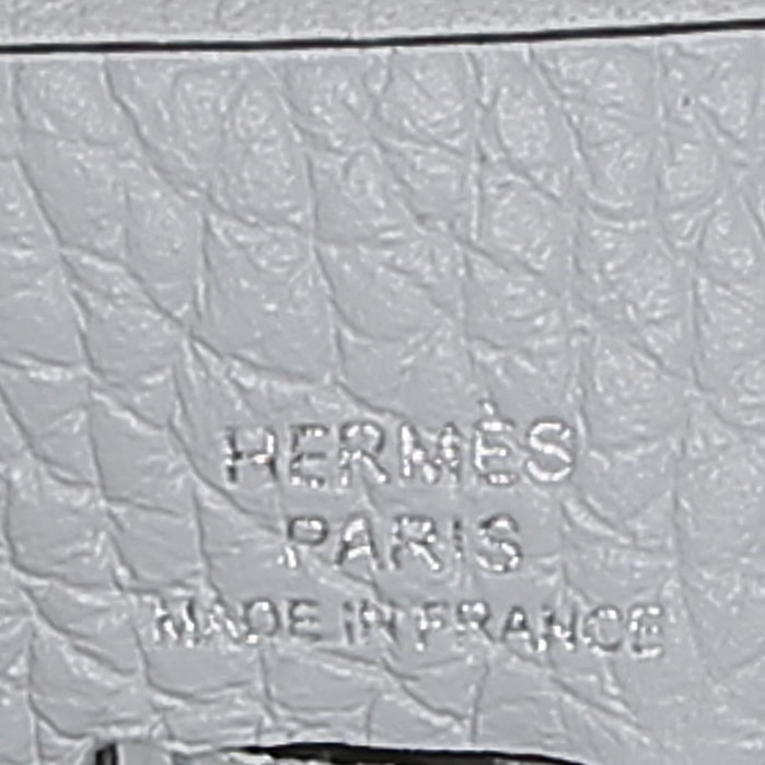 Hermès  Mini Evelyne shoulder bag  in light blue togo leather - Detail D3