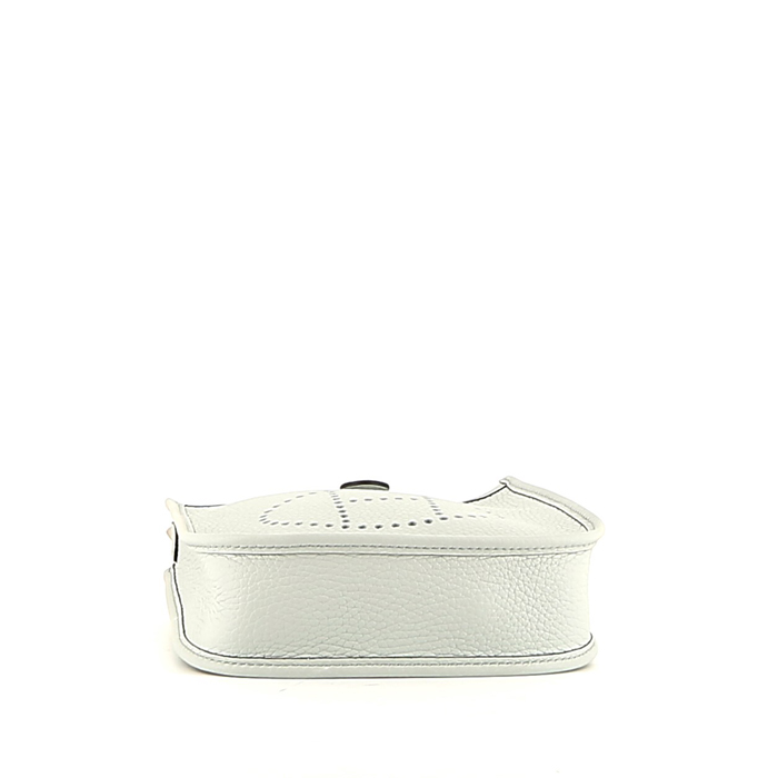 Hermès  Mini Evelyne shoulder bag  in light blue togo leather - Detail D4