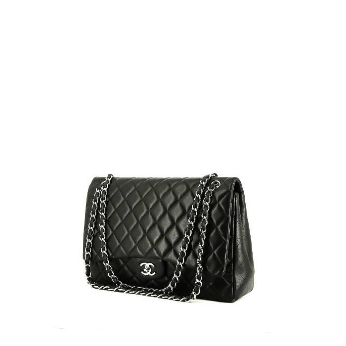 Chanel  Timeless Maxi Jumbo handbag  in black quilted leather - 00pp