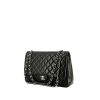 Bolso de mano Chanel  Timeless Maxi Jumbo en cuero acolchado negro - 00pp thumbnail