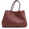 Hermès  Garden shopping bag  in burgundy togo leather - Detail D7 thumbnail