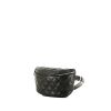 Chanel  Pochette clutch-belt  in black quilted leather - 00pp thumbnail