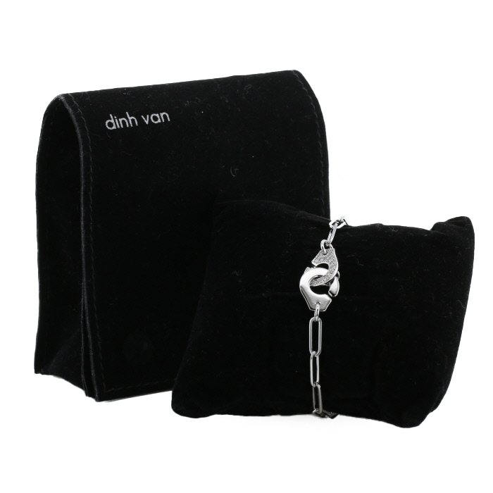 Dinh Van Menottes R12 medium model bracelet in white gold and diamonds - Detail D2