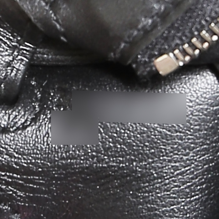 Bolso de mano Hermès  Kelly 25 cm en cuero swift negro - Detail D5