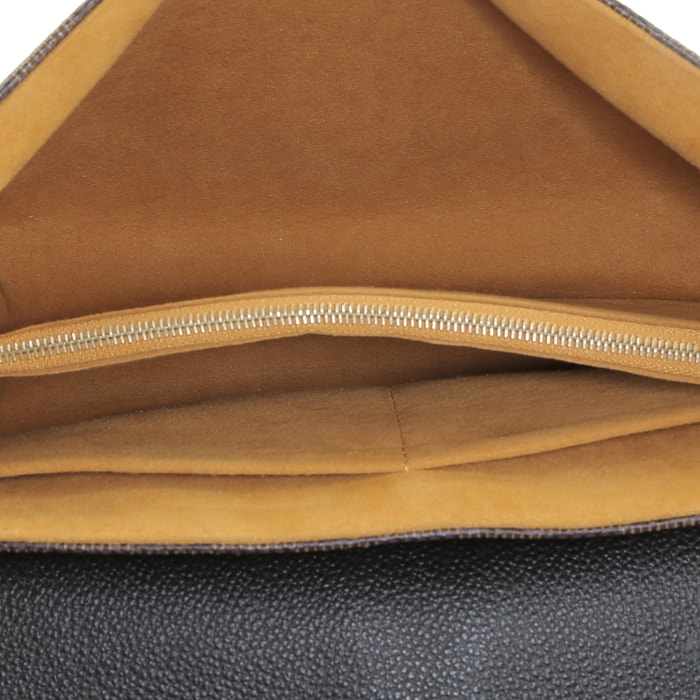 Sac bandoulière Louis Vuitton  Clapton en toile damier ébène et cuir noir - Detail D2