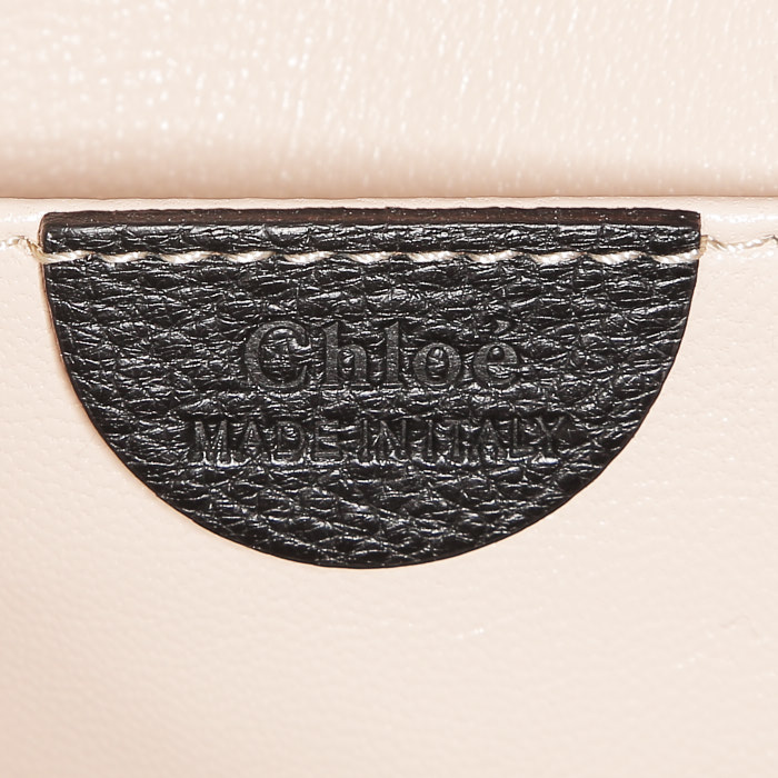 Sac bandoulière Chloé  Elsie en cuir noir - Detail D4