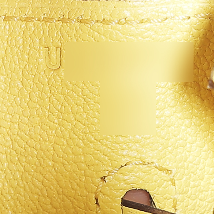 Hermès  Birkin 30 cm handbag  in Jaune de Naples epsom leather - Detail D4