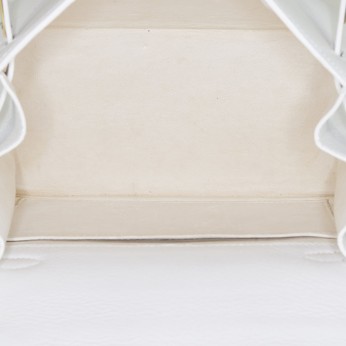 Hermès  Kelly 20 cm handbag  in white leather - Detail D2