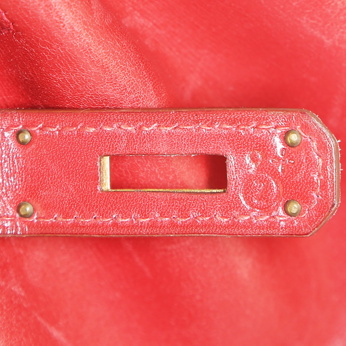 Hermès  Kelly 32 cm handbag  in red box leather - Detail D5