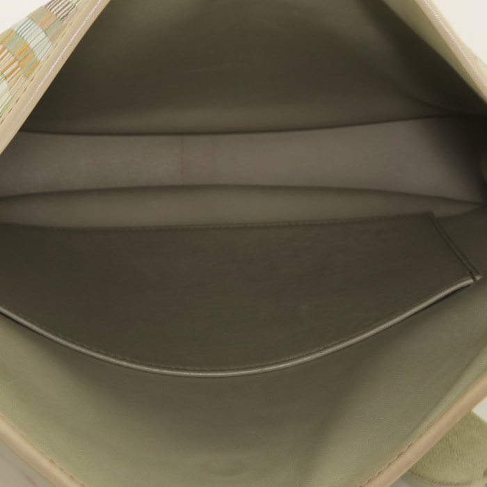 Sac bandoulière Hermès  Evelyne en cuir vibrato beige - Detail D2