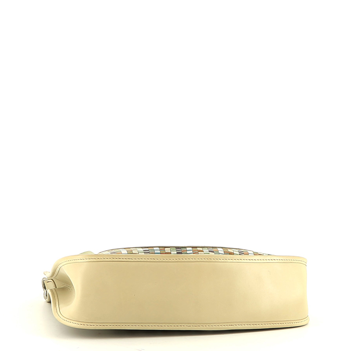 Borsa a tracolla Hermès  Evelyne in pelle vibrato beige - Detail D4
