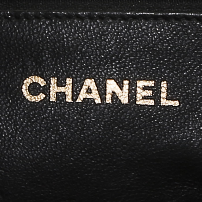 Borsa da spalla o a mano Chanel  Mademoiselle in coccodrillo nero - Detail D3