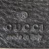 Gucci  Soho handbag  in black grained leather - Detail D3 thumbnail