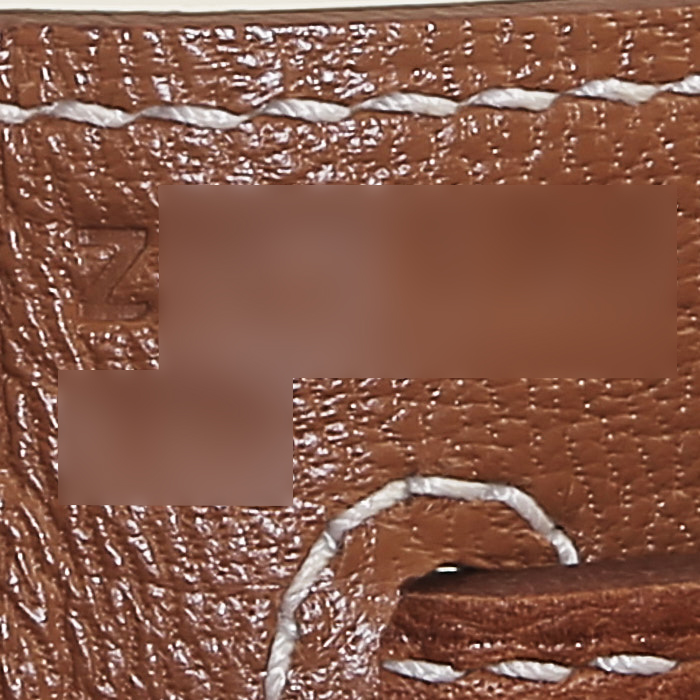 Hermès  Kelly 28 cm handbag  in gold Barenia Faubourg - Detail D5