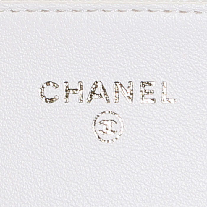 Bolso bandolera Chanel  Mademoiselle en jersey blanco y dorado - Detail D3