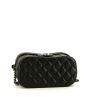 Chanel  Vanity vanity case  in black quilted leather - Detail D5 thumbnail