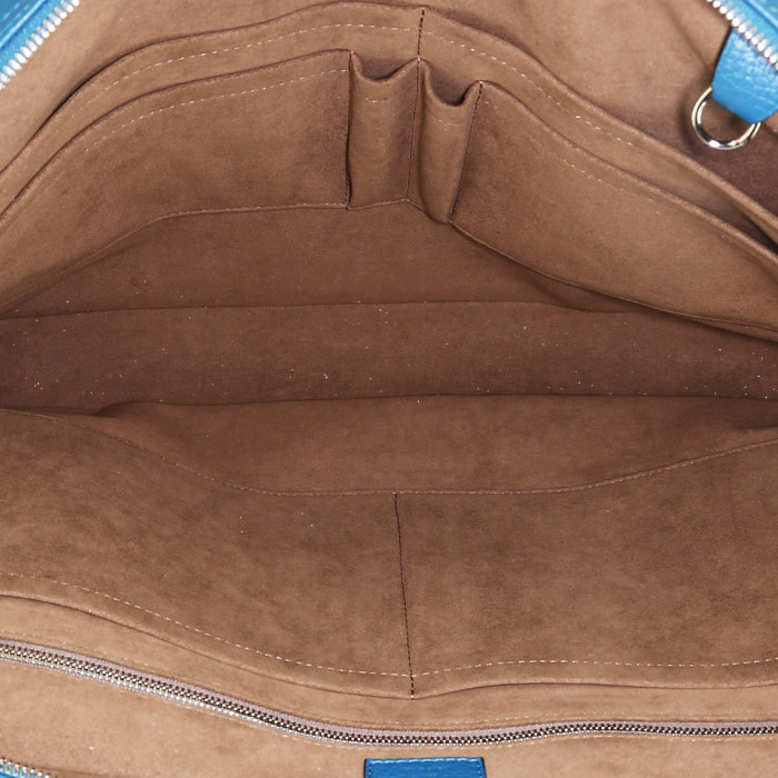 Louis Vuitton  Porte documents Voyage en cuir grainé bleu - Detail D2