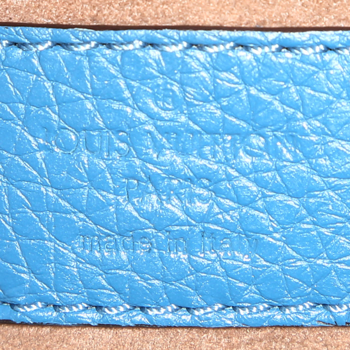 Louis Vuitton  Porte documents Voyage en cuir grainé bleu - Detail D3