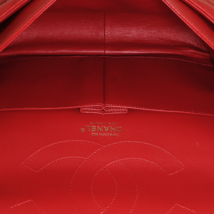 Chanel 2.55 large model handbag in red quilted leather - Detail D3