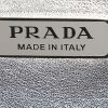 Sac à main Prada  Cleo en cuir argenté - Detail D3 thumbnail
