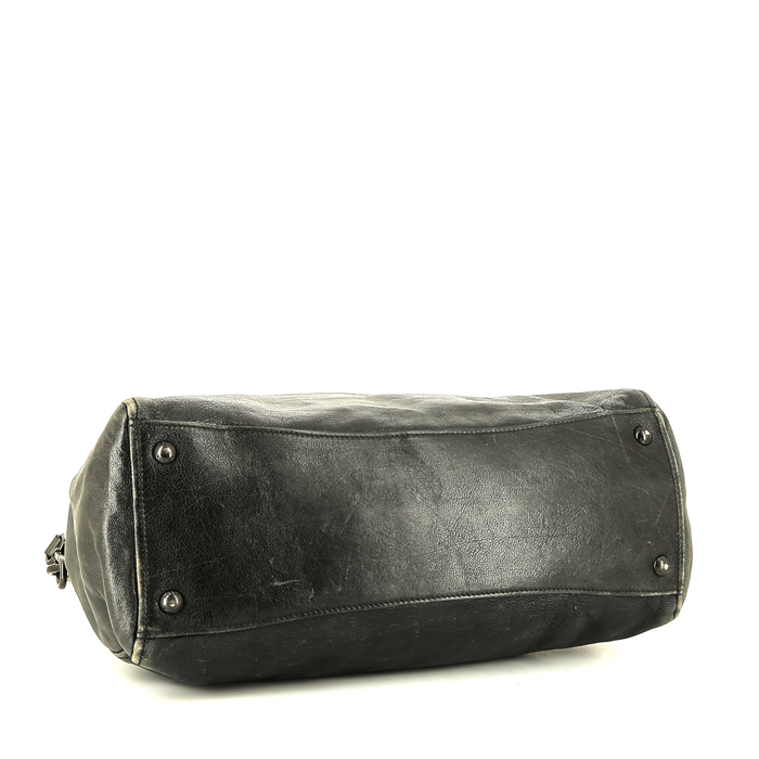 Prada   shoulder bag  in grey leather - Detail D5