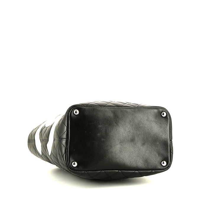 Shopping bag Chanel  Cambon in pelle trapuntata nera - Detail D4