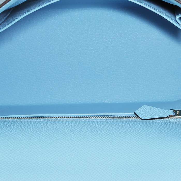 Bolso de mano Hermès Kelly 25 cm en cuero epsom azul Celeste - Detail D3