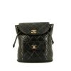 Mochila Chanel   en cuero acolchado negro - 360 thumbnail