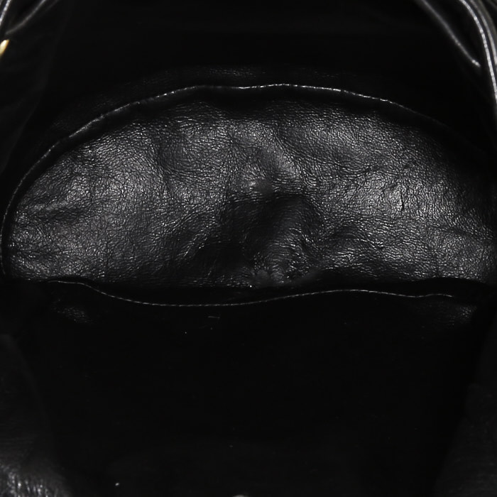 Chanel   backpack  in black quilted leather - Detail D2