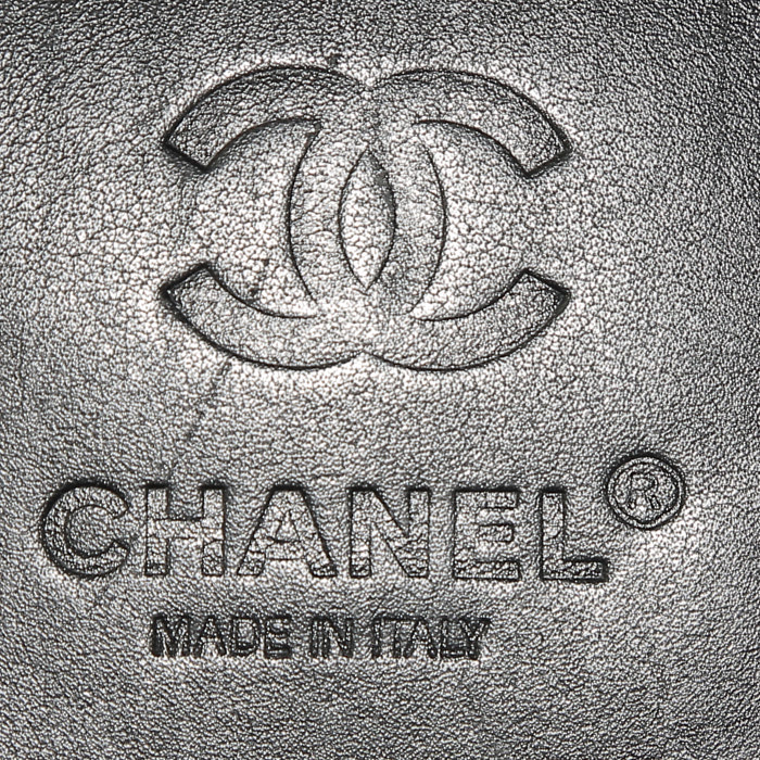 Sac à dos Chanel  Coco Cocoon en toile matelassée verte et toile noire - Detail D3
