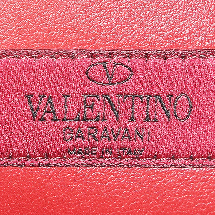 Bolso bandolera Valentino Garavani  Rockstud Spike en cuero acolchado negro - Detail D4