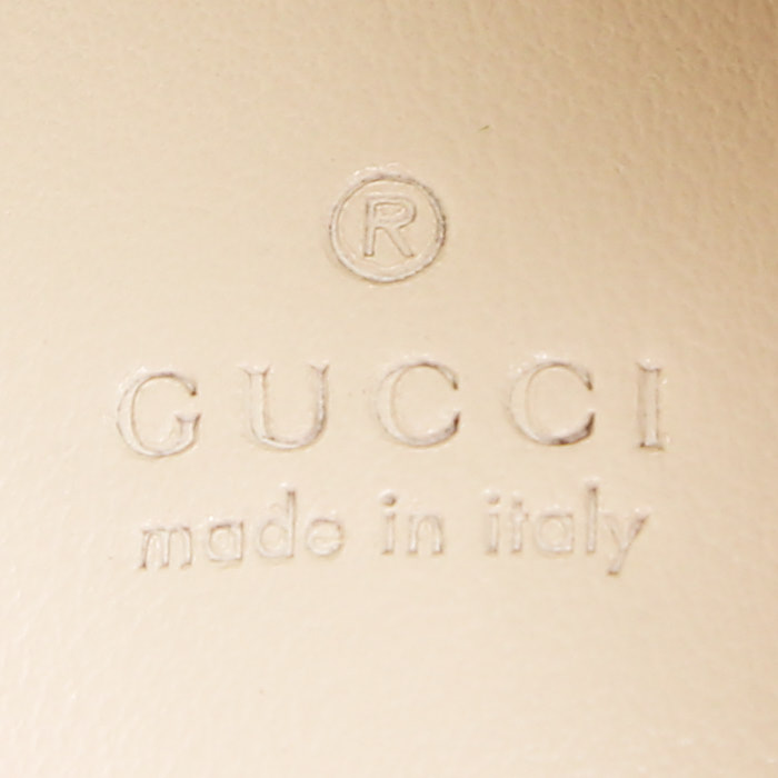 Sac à main Gucci  GG Marmont mini  en cuir matelassé blanc - Detail D4