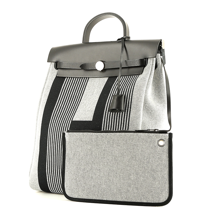 Hermès  Herbag - Backpack backpack  in grey and black canvas  and black leather - Detail D2