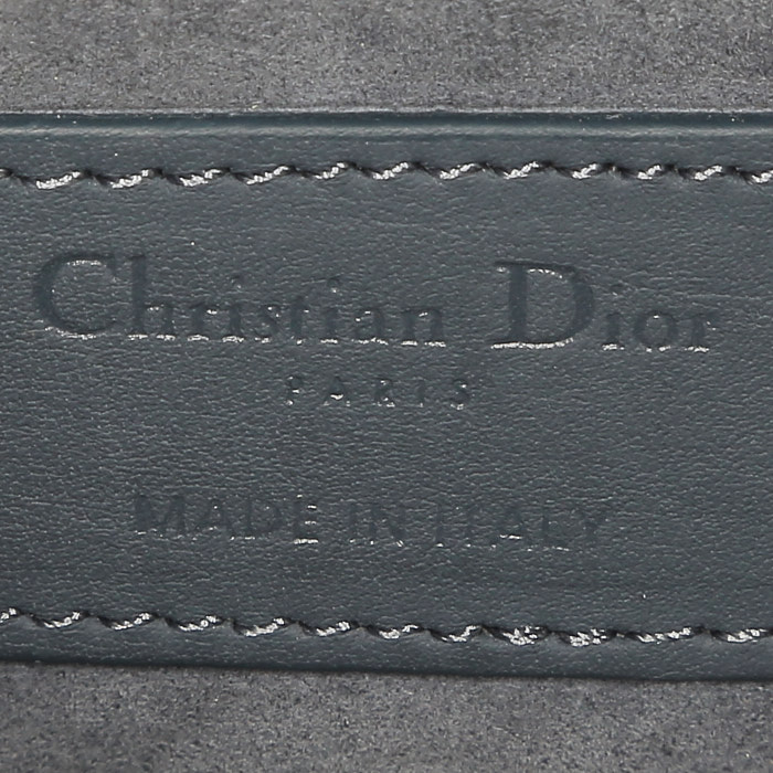 Sac à main Dior  Lady Dior Edition Limitée en cuir cannage bleu - Detail D4