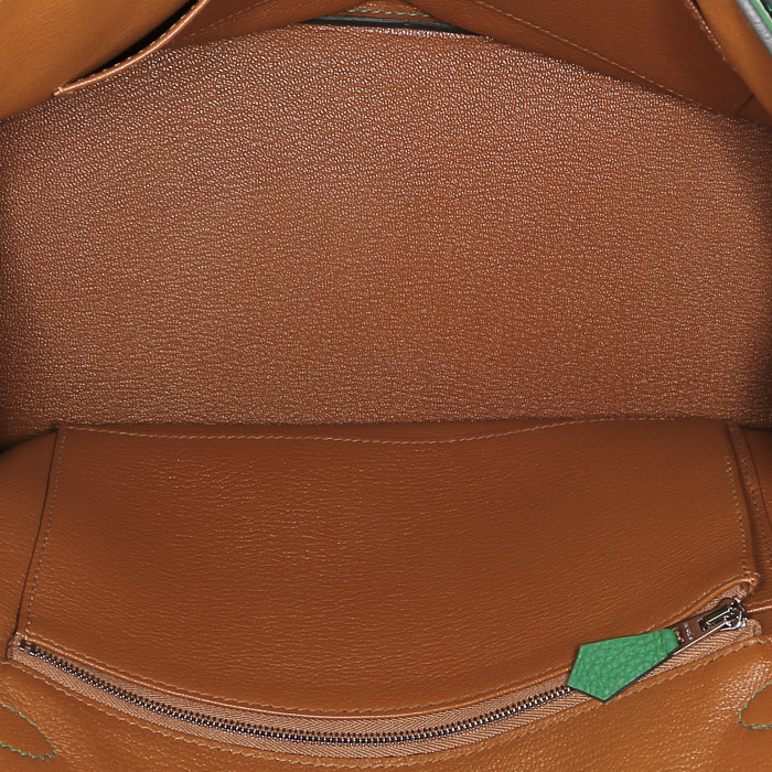 Hermès  Birkin 30 cm handbag  in green Bamboo togo leather - Detail D2
