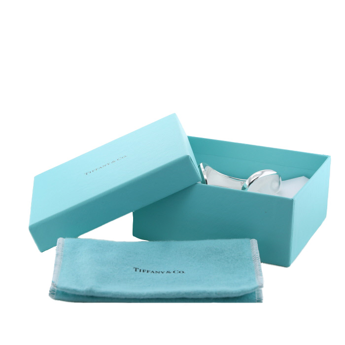 Tiffany & Co Thumbprint cuff bracelet in silver