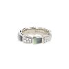Bulgari Serpenti Viper ring in white gold, diamonds and mother of pearl - 00pp thumbnail