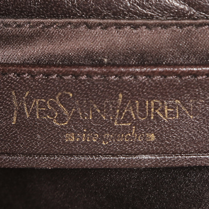 Bolso de mano Saint Laurent  Mombasa en cuero beige - Detail D3