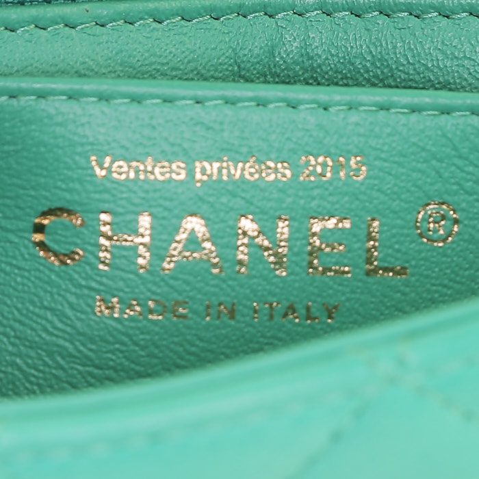 Sac bandoulière Chanel  Mini Timeless mini  en cuir matelassé vert - Detail D3