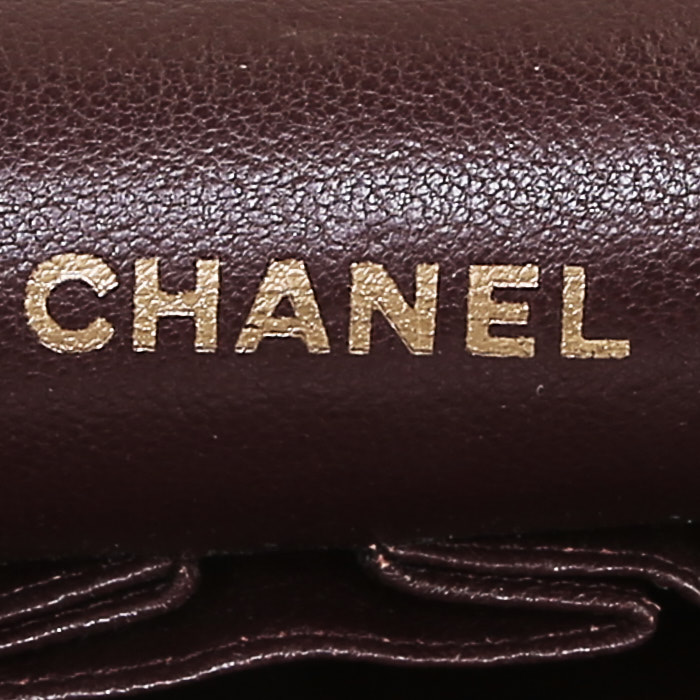 Sac à main Chanel  Timeless Classic en cuir matelassé noir - Detail D4