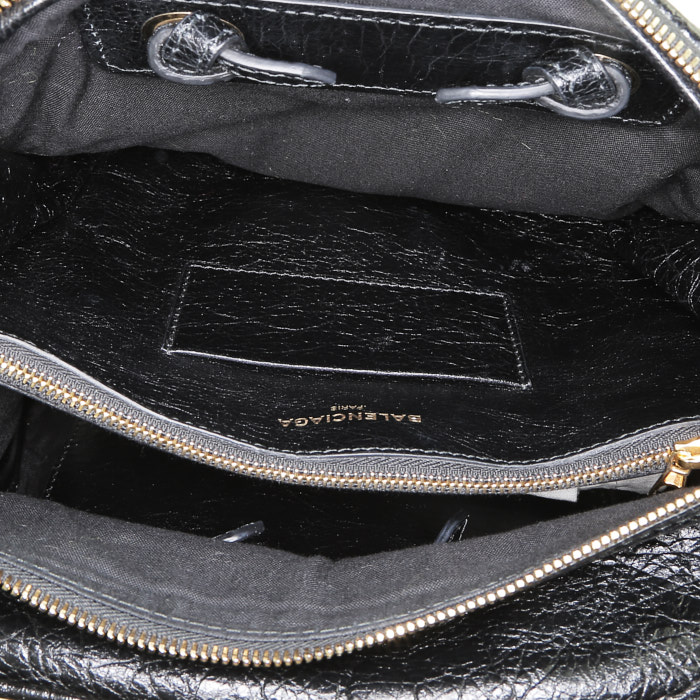 Balenciaga Blanket Square handbag in black leather - Detail D3