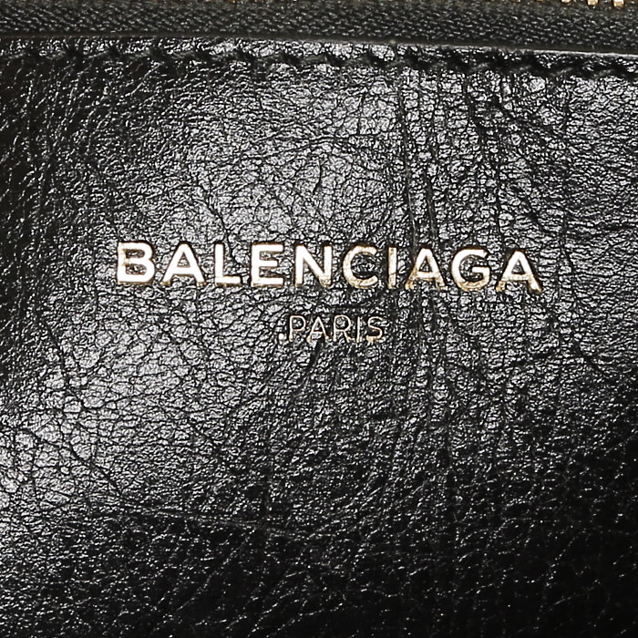 Balenciaga  Blanket Square handbag  in black leather - Detail D4