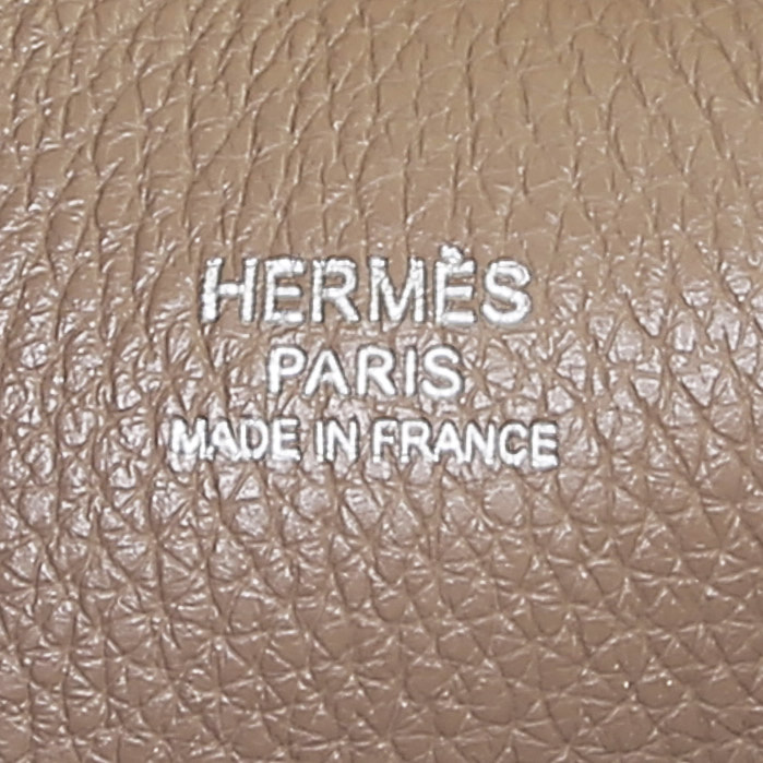 Hermès  So Kelly bag  in etoupe togo leather - Detail D3
