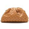 Bolso/bolsito Bottega Veneta  Pouch mini  en cuero intrecciato marrón - Detail D8 thumbnail