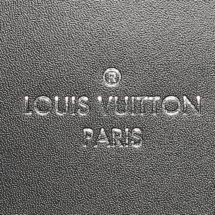 Maleta Louis Vuitton  Pegase en lona a cuadros gris Graphite y cuero negro - Detail D3