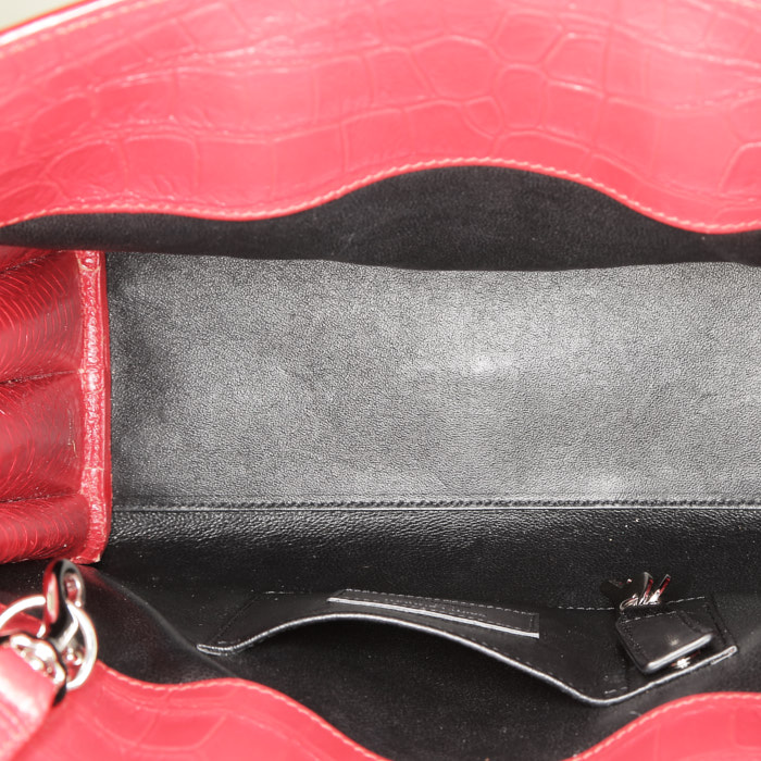 Bolso bandolera Saint Laurent  Sac de jour en cuero rojo - Detail D3
