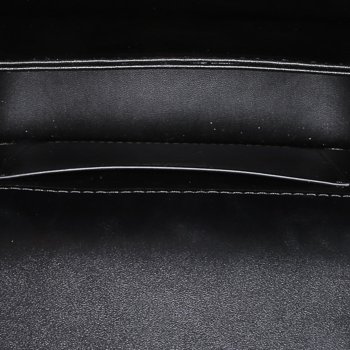 Bolso bandolera Burberry  Elizabeth en cuero negro - Detail D2